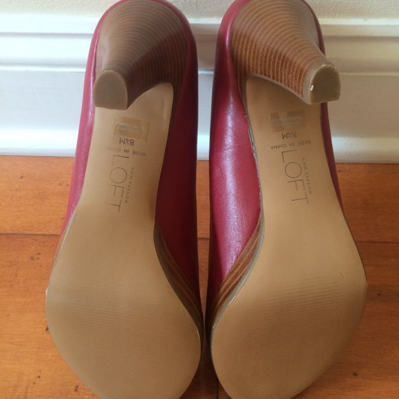 Ann Taylor Loft Shoes Red Leather Peep Toe Pump - Picture 3 of 3